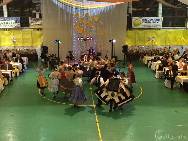 12. Jótékonysági Kórházbál 12